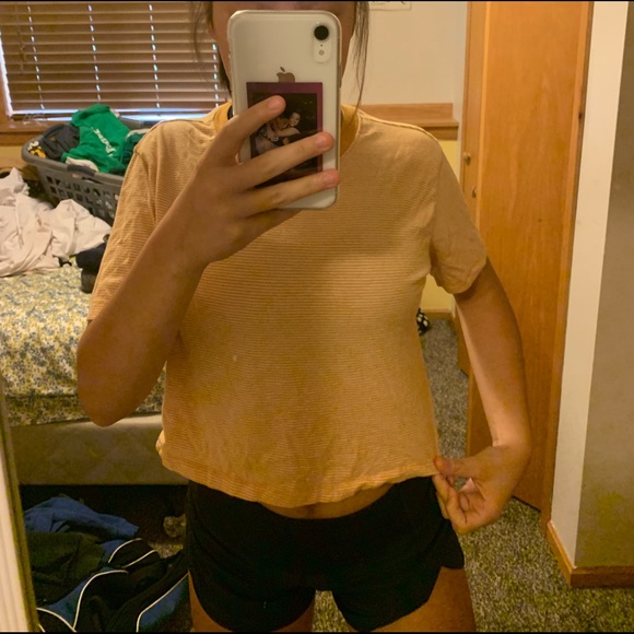 tshirt yellow and white - Picture 1 of 1